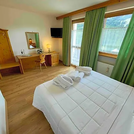 Otel Mondeval Pescul