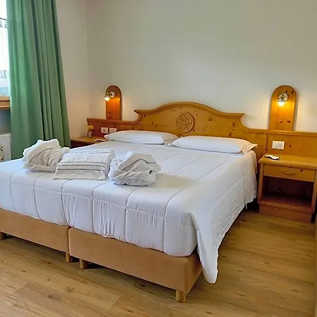 Otel Mondeval Pescul